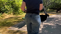 Girl In Jeans Has An Amazing Bubble Butt
